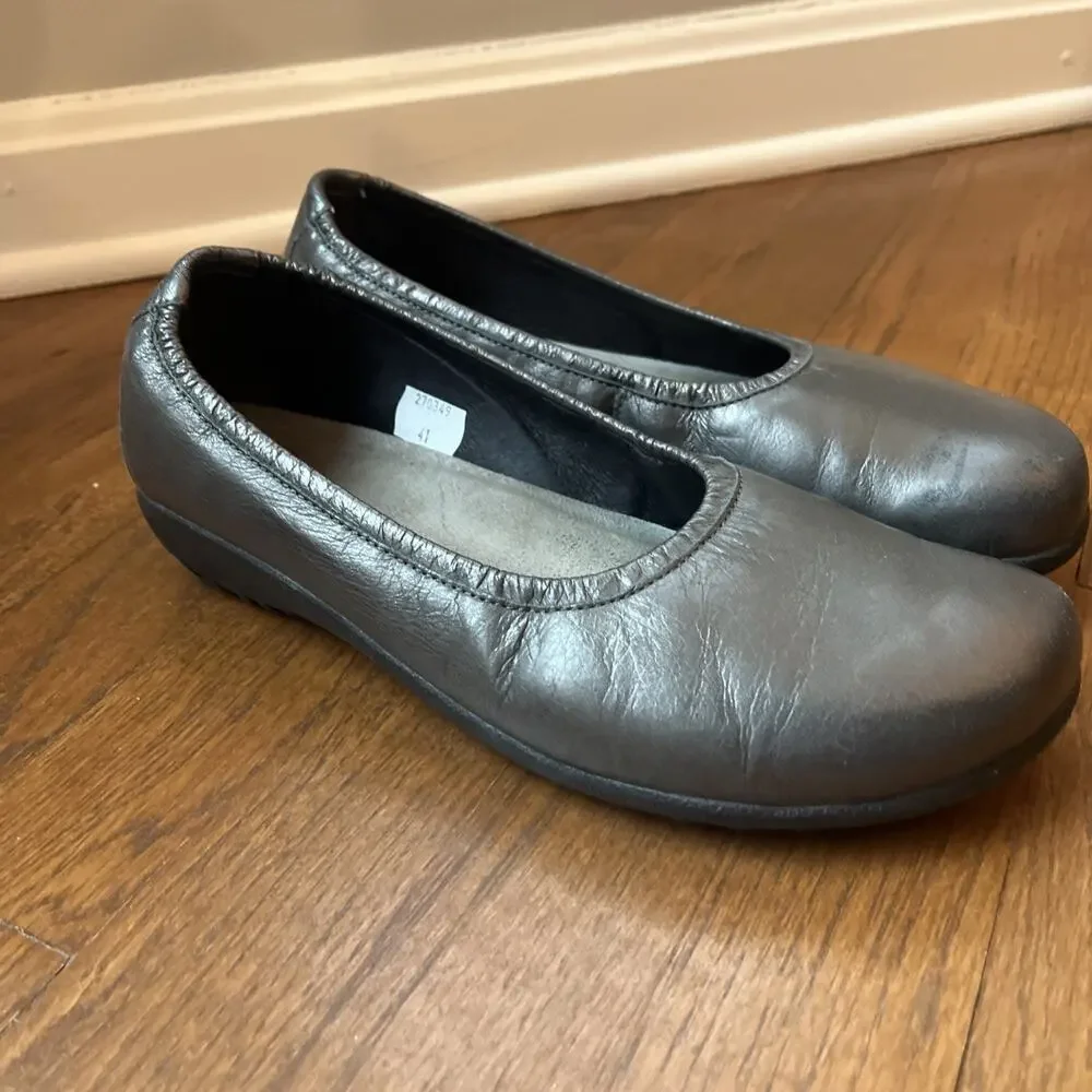 Naot Women’s Taupo Ballet Flats 41 Slip On Gray Leather Casual Comfort